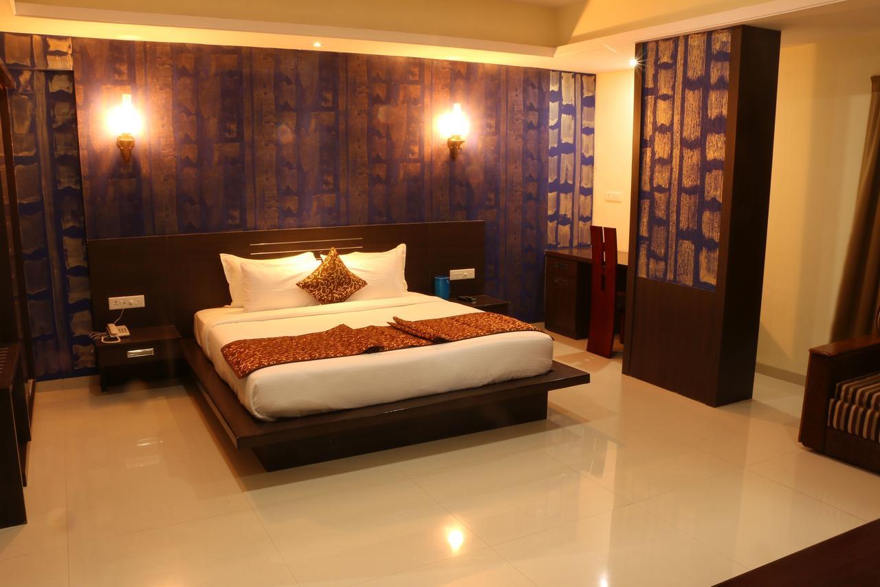 Hotel Reevanta Daman Exterior foto