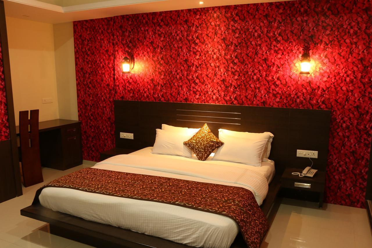 Hotel Reevanta Daman Exterior foto