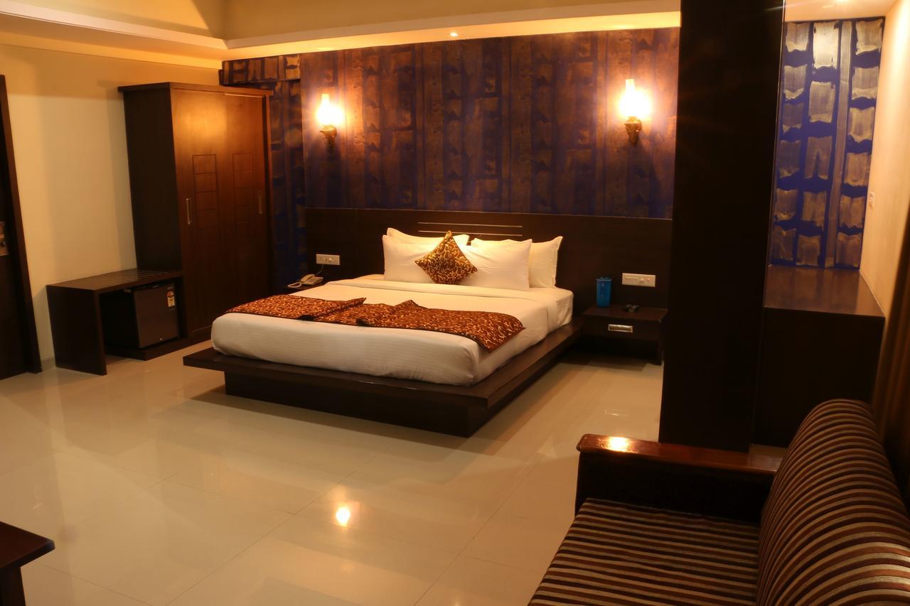Hotel Reevanta Daman Exterior foto